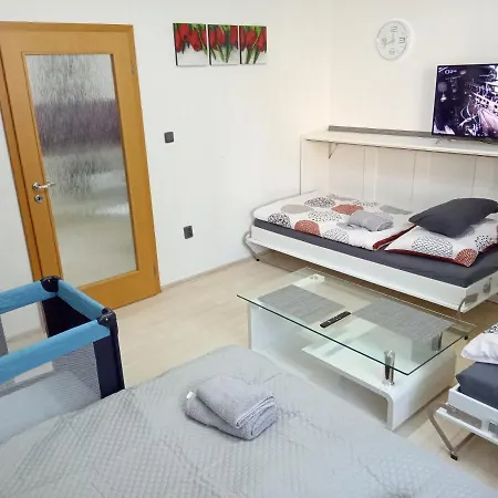 아파트 Dukla Hero *